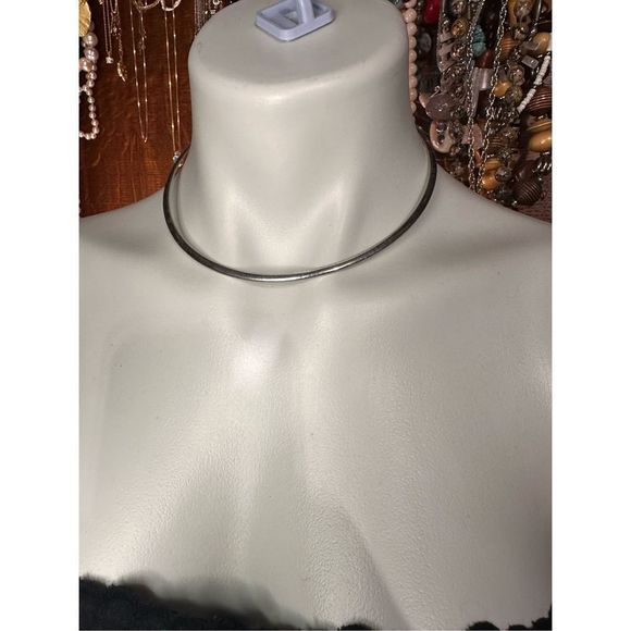 14k white gold omega choker - Picture 3 of 6